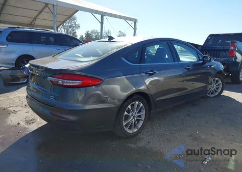2020 Ford Fusion Hybrid Sel z USA, uszkodzony, nr VIN 3FA6P0MU6LR129938